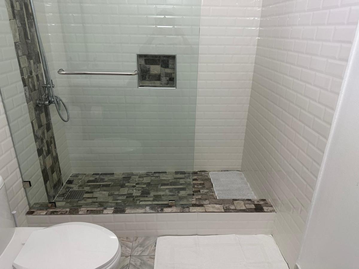 Remarkable 1-Bed Apartment In Μοντέγκο Μπέυ Εξωτερικό φωτογραφία